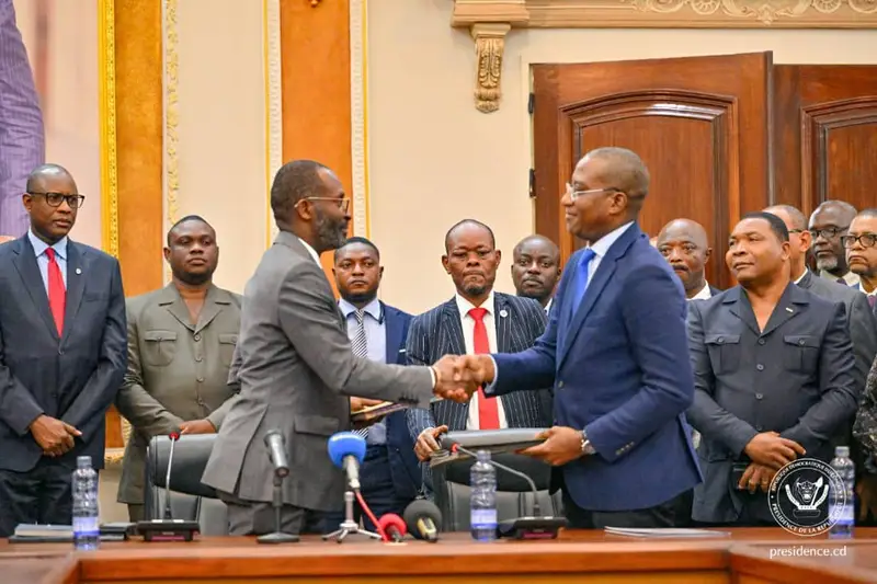  Nommé par Félix Tshisekedi, Anthony Nkinzo prend officiellement ses fonctions de directeur de cabinet du Chef de l’État 