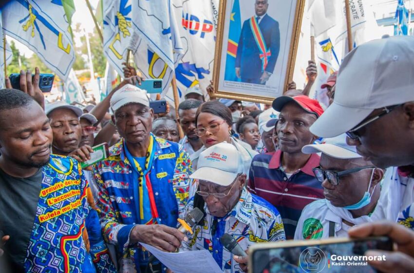  Kasaï Oriental : l’UDPS fédération de Mbujimayi, se désolidarise des propos tenus sur Top Congo FM par un groupe des «mercantilistes politiques» exclus du parti pour indiscipline, et apporte son soutien à Augustin Kabuya