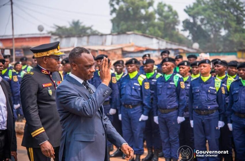  Kasaï Oriental : Jean-Paul Mbuebua et son gouvernement présentés à la police